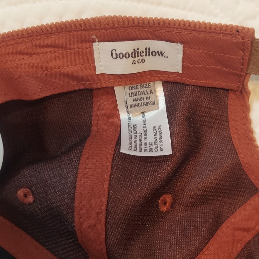 ๐ Goodiellow & Co Soft Corduroy Adjustable Dark Rusty Orange Ball Cap Hat, NEW - Picture 3 of 4